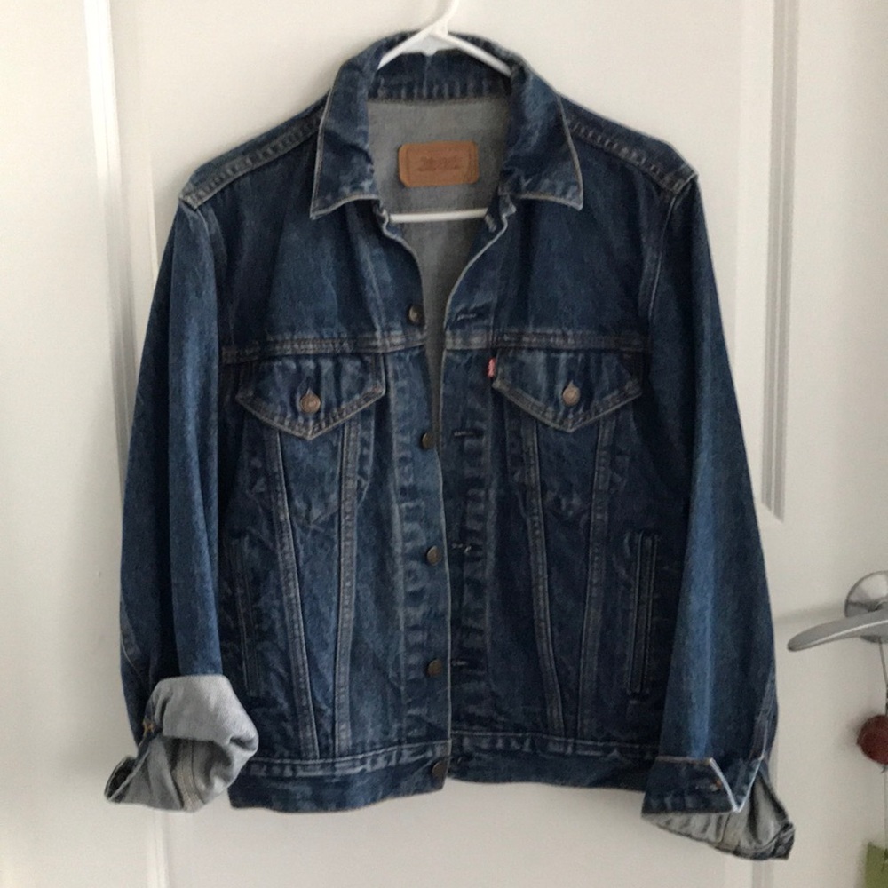 Vintage blue Levi’s denim jacket